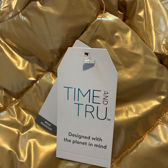 NWT Gold Puffer Size 2X - Picture 5 of 6